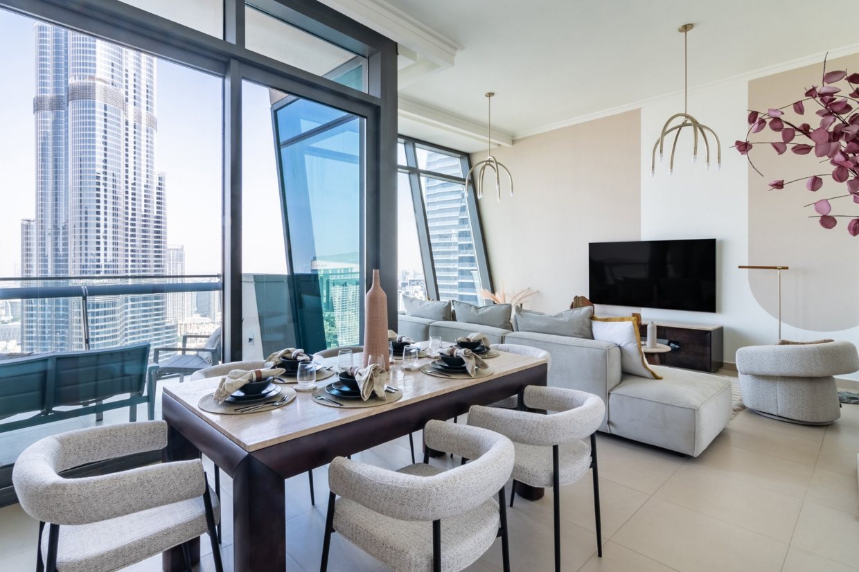 Burj Vista dining room — The Smart Concierge Dubai holiday home